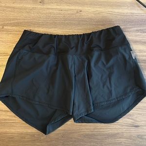 Oiselle Roga Shorts